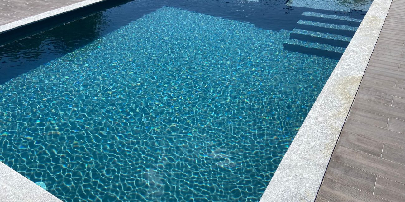 Opti Piscinas , construção e manutenção piscinas de betão a medida em Fafe, Braga, Guimarães, Porto, Gaia, Espinho